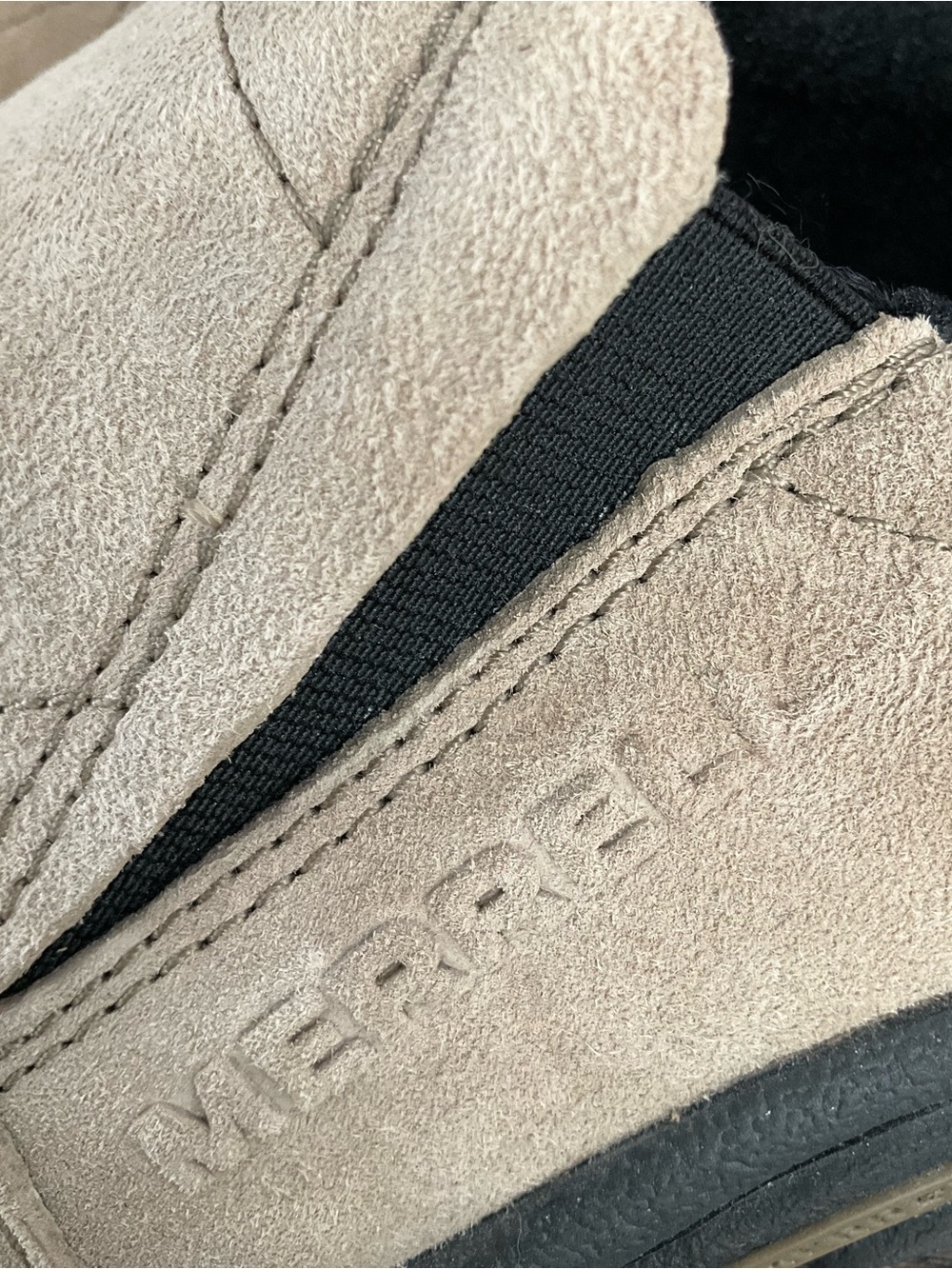 Merrell Women’s Slip-On Suede Loafers Light Beige Black Sole Size 8 NEW - Picture 5 of 7